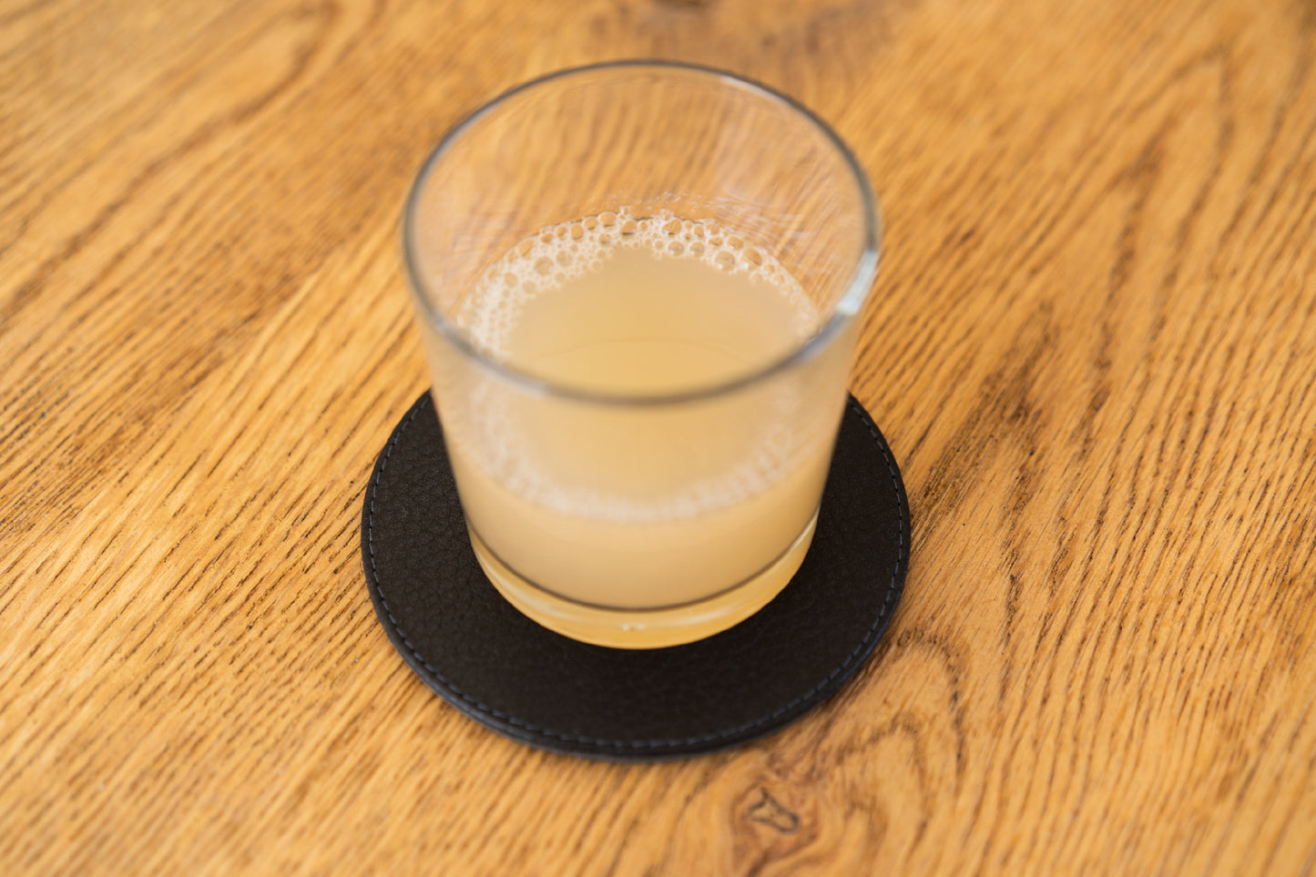 Set élégant de sous-verres en cuir – 5+1