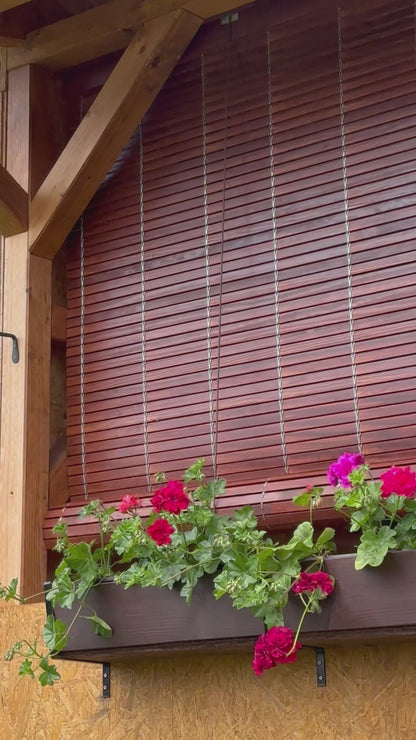 Store enrouleur en bois pour pergola - Cerisier